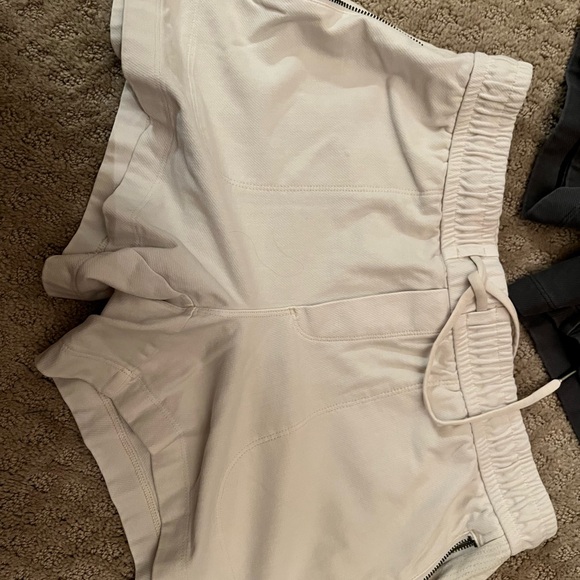 Athleta Trekkie canvas shorts size 4 - Picture 1 of 1